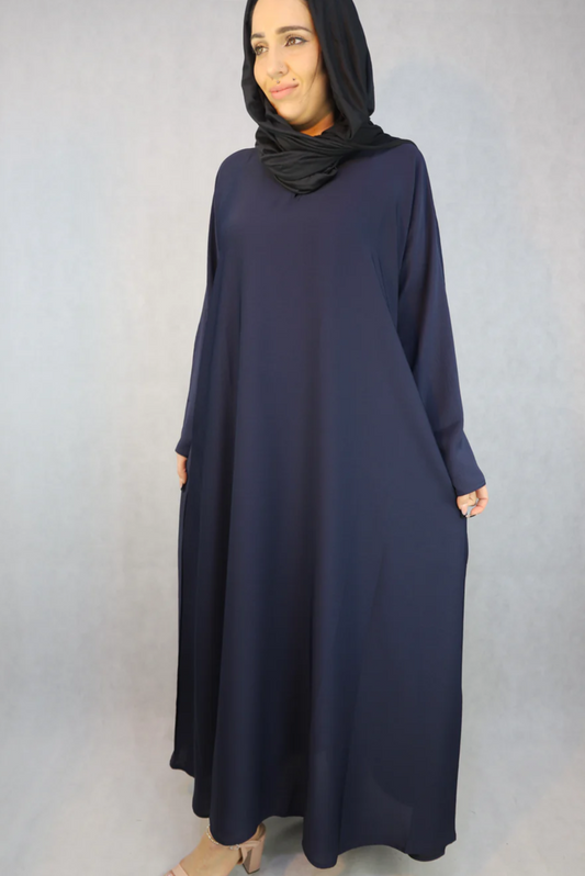 maya, in navy blue colour abaya