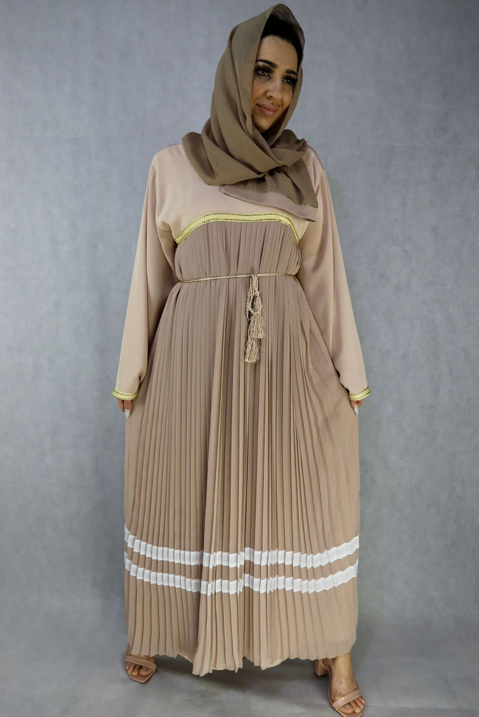 Chiffon Abaya And Zoom Material Pleated Abaya.